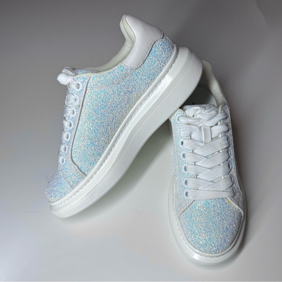 Aldo Women’s Sparkling White Glitter Sneakers Size- 7 ( New ) - Picture 4 of 10
